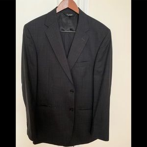 Men’s suit
